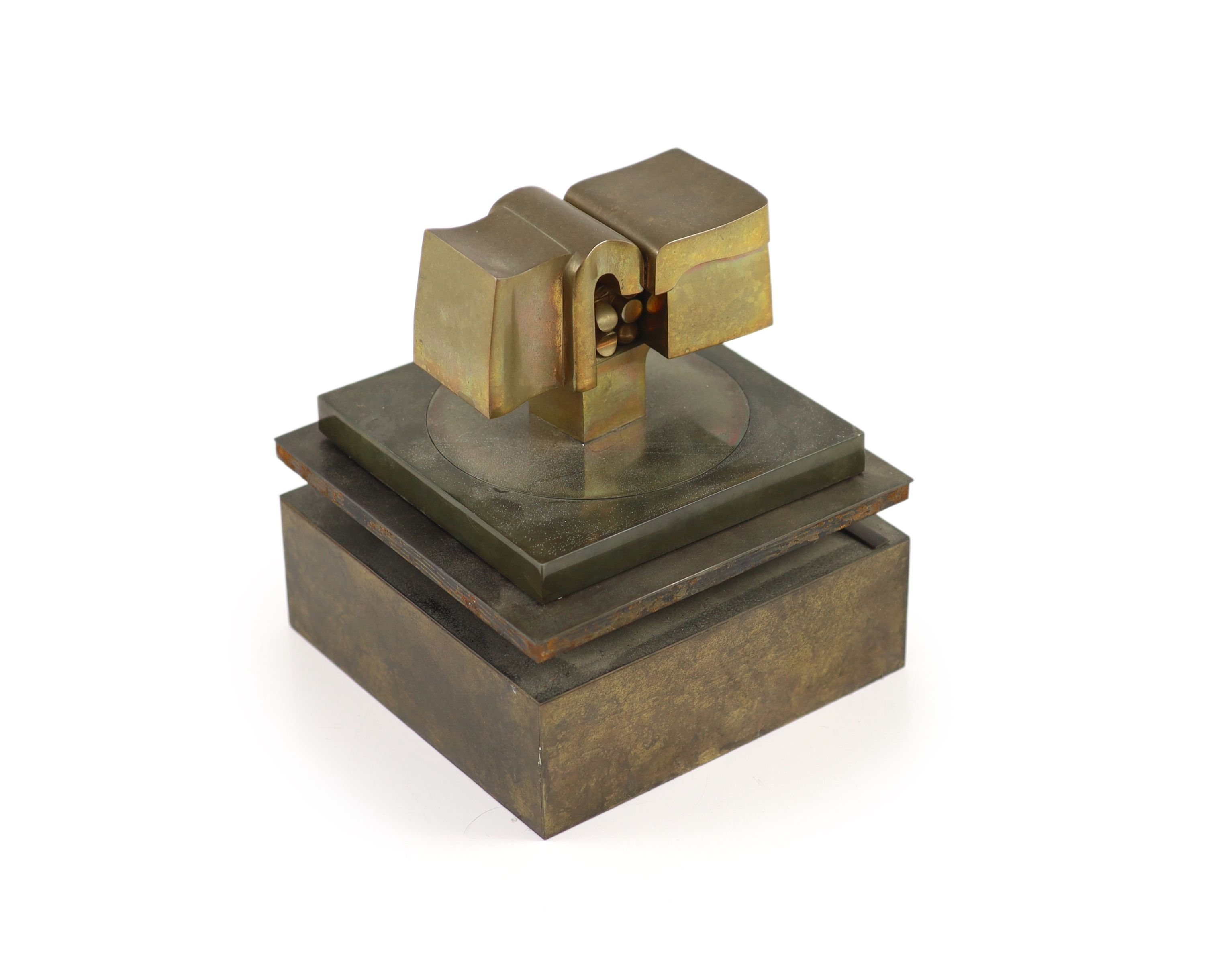 Jose-Luis Sanchez (1926-2018), bronze, Untitled, H 10cm. W 15cm.